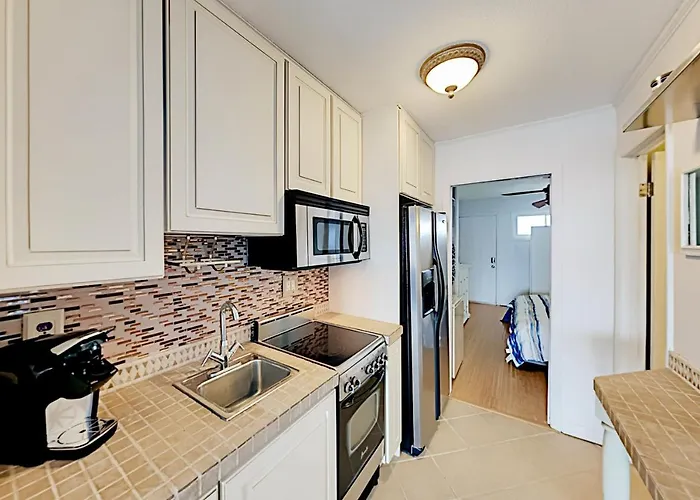 Bayshore Unit 69